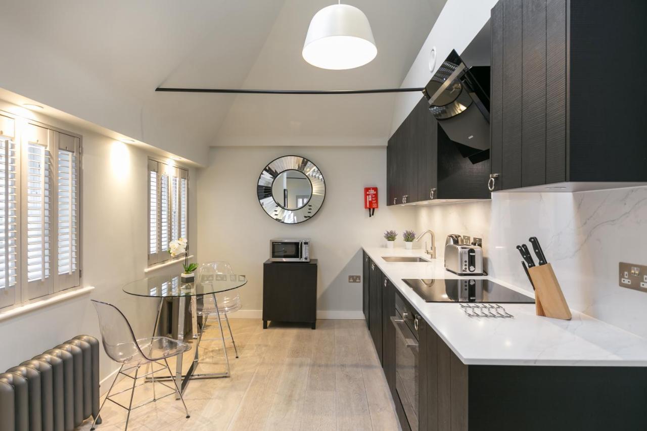 Urban Chic - Wellington Apartment ลอนดอน ภายนอก รูปภาพ