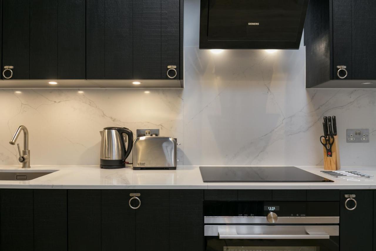 Urban Chic - Wellington Apartment ลอนดอน ภายนอก รูปภาพ