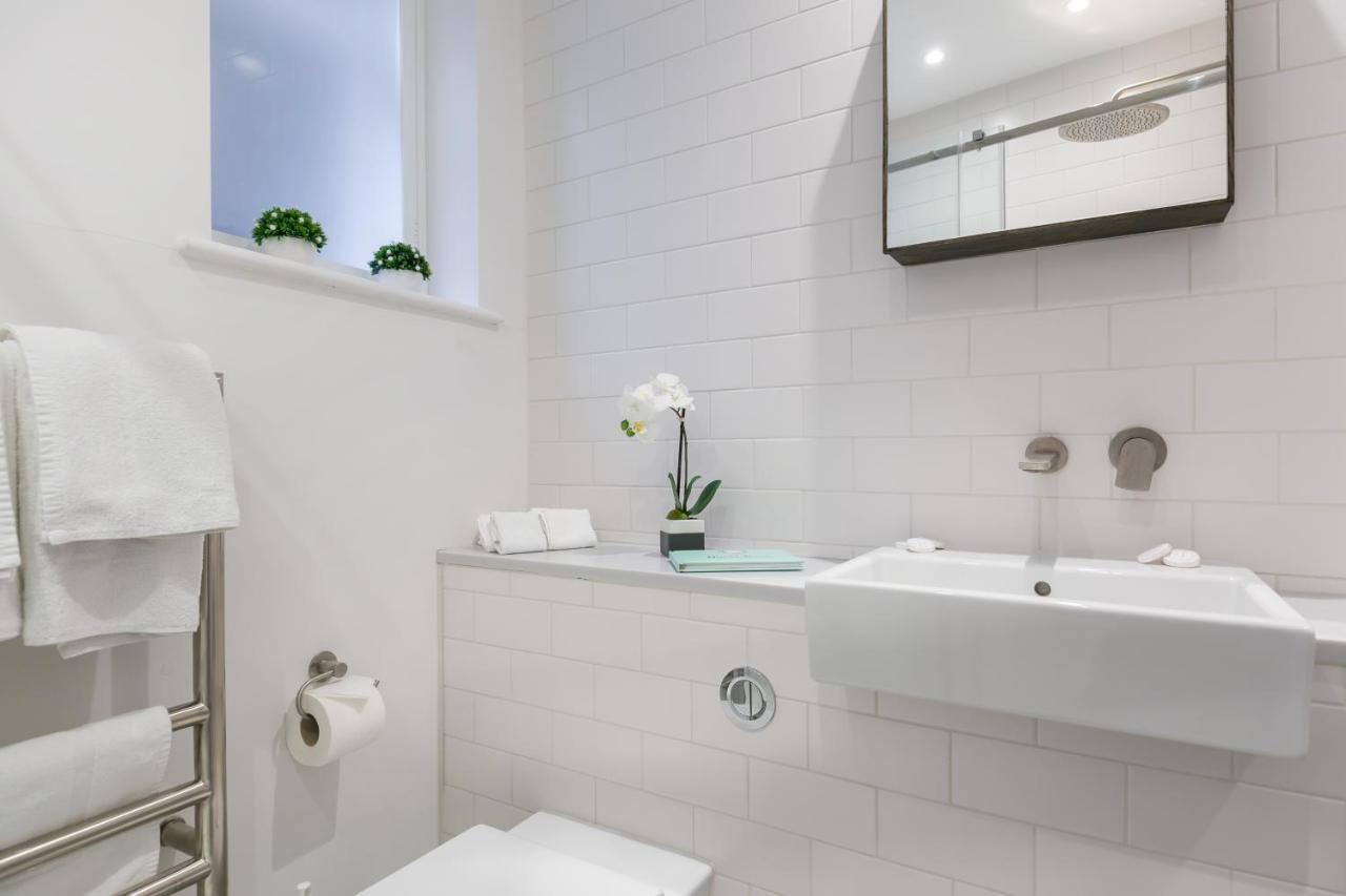 Urban Chic - Wellington Apartment ลอนดอน ภายนอก รูปภาพ